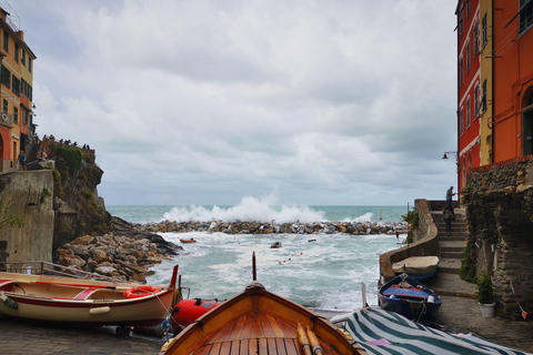 Von Florenz aus: Kleingruppentour nach Cinque Terre und Pisa