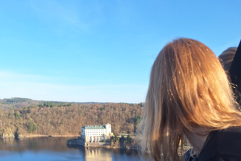 From Prague: Balloon ride with Champagne & Picnic