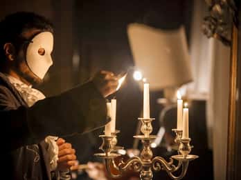 Venezia: Opera itinerante in un palazzo storico sul Canal Grande