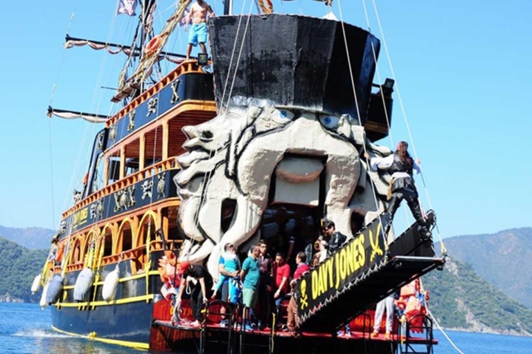 Marmaris Piratenboot mit Mittagessen, unbegrenzten Getränken und SchaumpartyMarmaris Piratenboot Mittagessen, unbegrenzt alkoholfreie+alkoholische Getränke