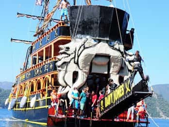 Gita in barca dei pirati a Icmeler, pranzo, bevande analcoliche illimitate