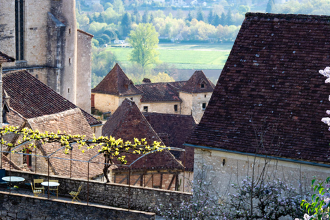 Tour of Saint-Cirq-Lapopie, an iconic village in southwestern France