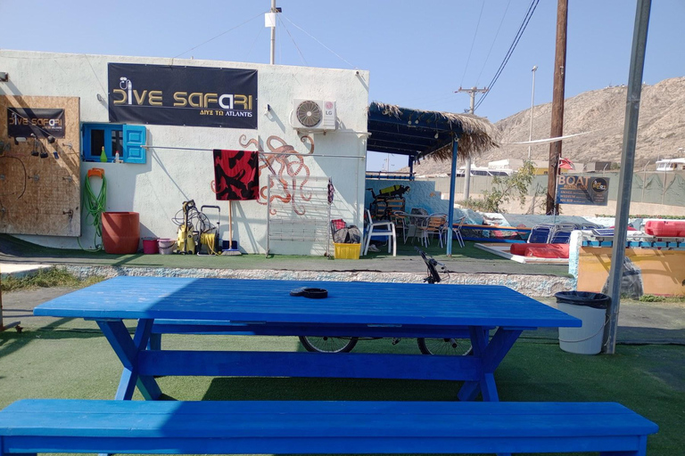 Santorini: Guided Diving Tour Dive from the beach For Beginners