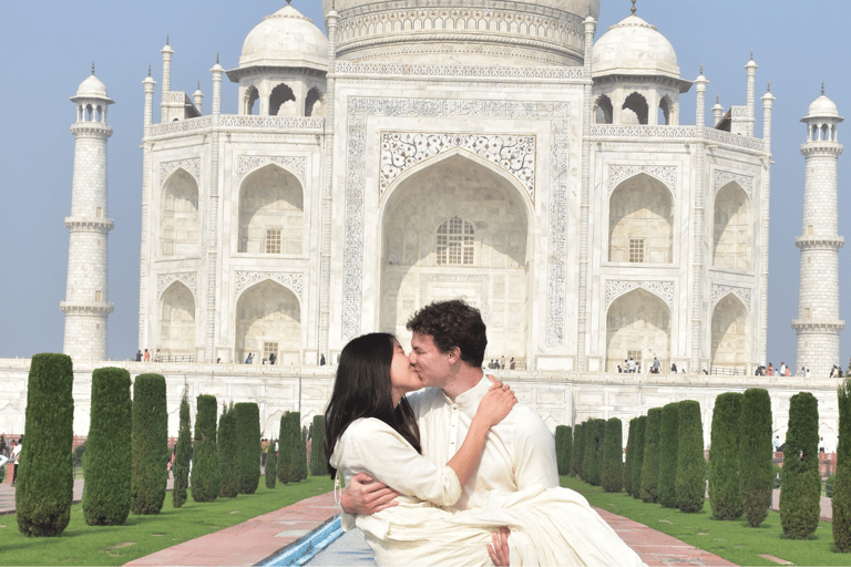 Agra : Taj Mahal Skip the line Monuments Entry Ticket