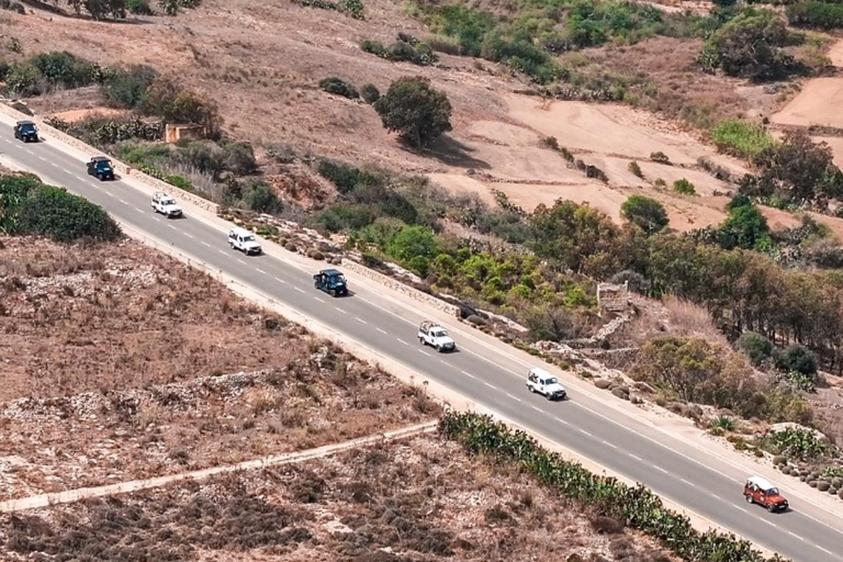 Malta: Gozo Full-Day Buggy Tour with lunch and Sea Cave tour