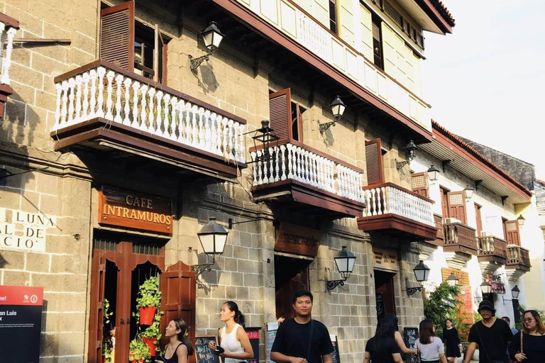 Manila Bike Adventure &amp; Modern Makati Discovery Tour