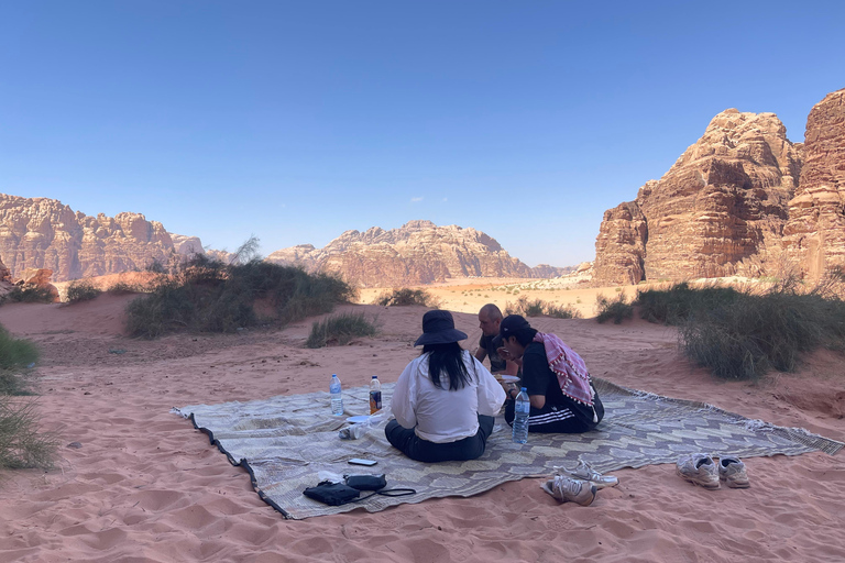 Wadi Rum: Hidden Valleys Tour with Bedouin Lunch