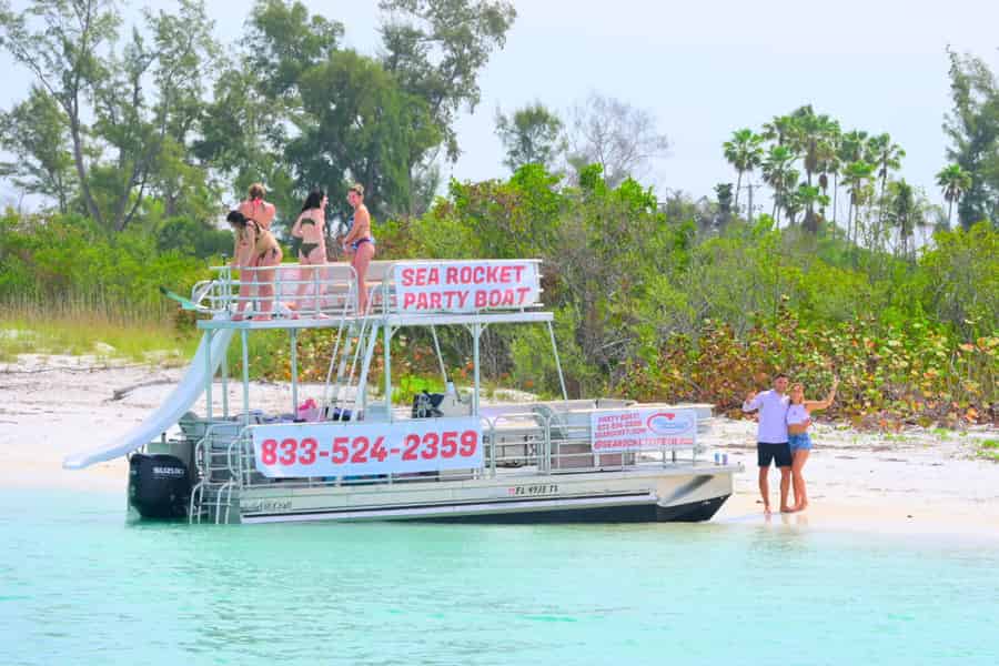 Bradenton Beach: Privater Ponton mit zwei Etagen. Foto: GetYourGuide Bradenton Beach: Privater Ponton mit zwei Etagen. Foto: GetYourGuide
