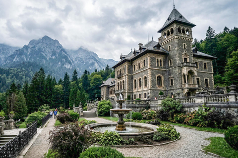 3 Castles Small Group Tour: Peles, Bran & „Wednesday” Castle Audio Guide 24 Languages