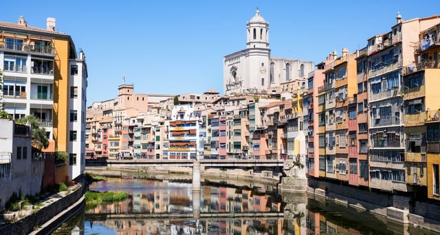From Barcelona: Girona Guided Tour &amp; Dalí Museum in Figueres