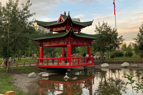 أولان باتور: جولة سير خاصة مع مرشد محليجولة سيرًا على الأقدام لمدة ساعتين