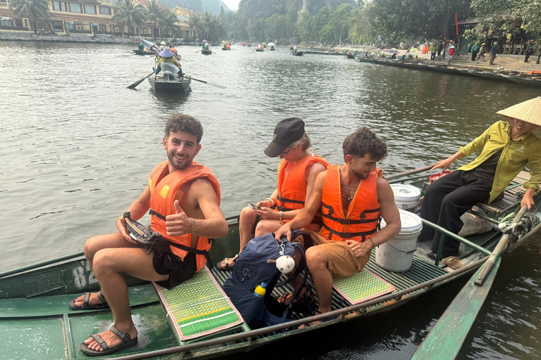 From Hanoi: Ninh Binh & Halong Bay 2-Day Tour with Cruise