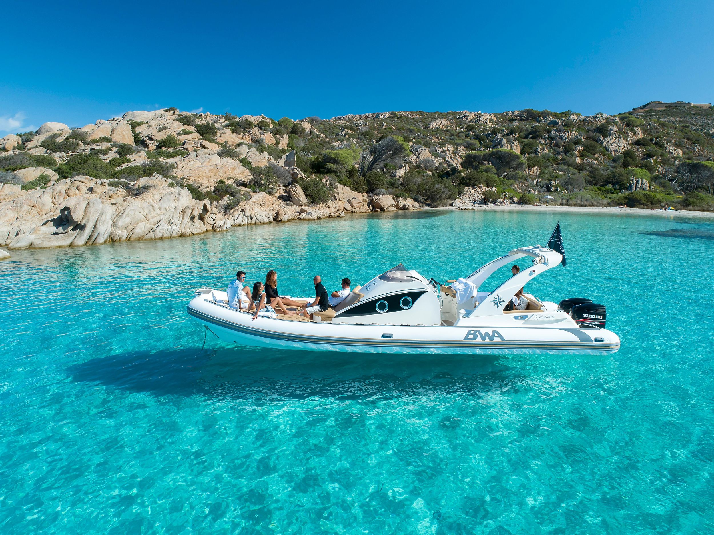 Palau: Maxi-RIB-Erlebnis im Archipel von La Maddalena & Caprera
