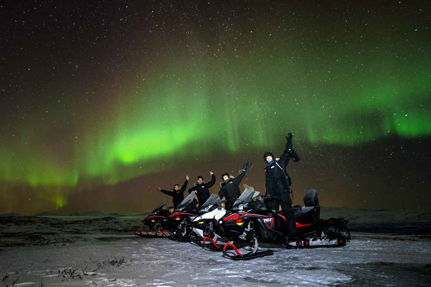 ビョルクリデン／アビスコ　ナイトスカイ　スノーモービルツアー