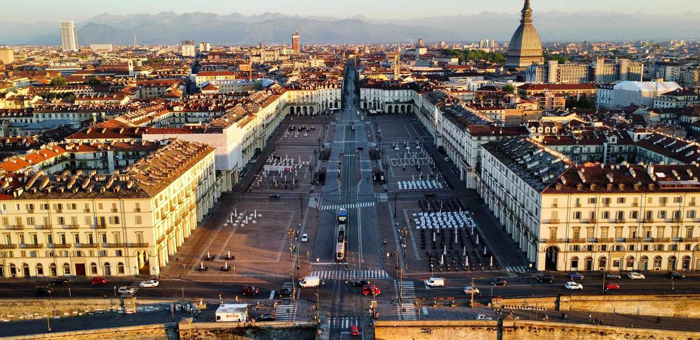 Von Mailand nach Turin mit dem Zug: geführte Stadtrundfahrt