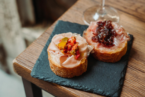 Venice: Evening Cicchetti & Wine Tour with Generous Tastings Private Venice at Sunset: Cicchetti, Food & Wine Tour