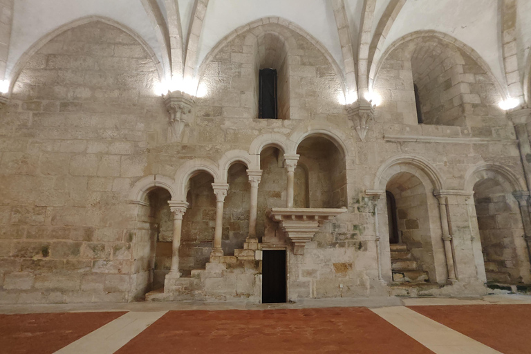 From Lisbon: Medieval Tour, Batalha, Tomar, Alcobaça, Óbidos Private Tour Option