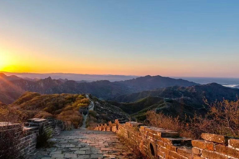 Beijing: Private Mutianyu Great Wall Evening Experience