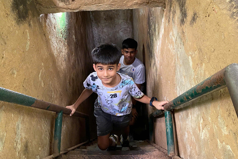 Túneis de Cu Chi e Templo Cao Dai (Montanha Ba Den) Dia inteiro