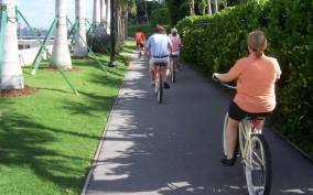 Palm Beach: Historical Bicycle Tour of Palm Beach Island