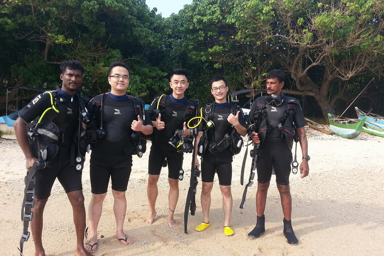 Mirissa: Scuba/Wreck Diving Experience (Shallow & Deep)