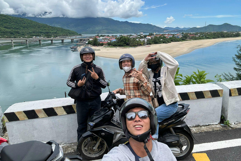 Excursão turística de meio dia à cidade de Da Nang em motaPasseio de mota