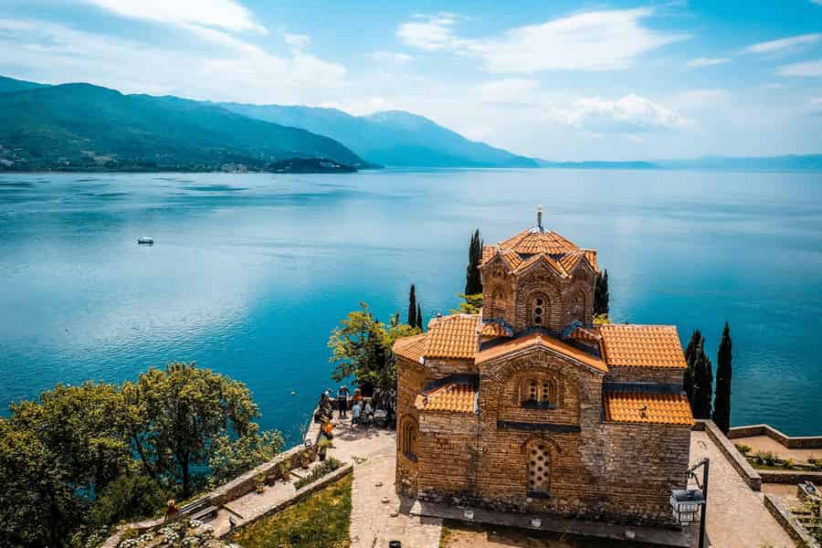 Tirana/Durres: Tagestour nach Ohrid, St. Naum, Nordmazedonien. Foto: GetYourGuide