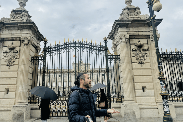 Madrid Magical: Best Hidden Gems and Views Small Group Tour Madrid Magic Tour in Spanish