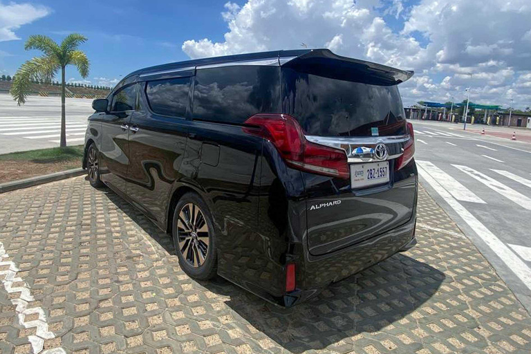 Privé-overdracht VIP-voertuig Phnom Penh - SihanoukvilleVoertuig VPM Minivan van Phnom Penh naar Sihanoukville