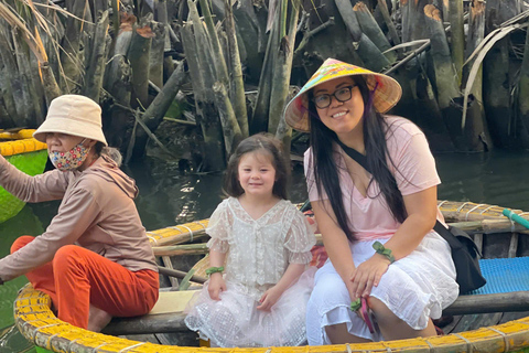 Hoi An: Basket Boat, Lantern Making Class & Hoai River Ride