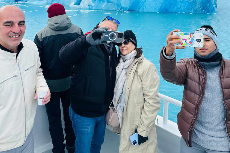 GLACIERS GOURMET Perito Moreno Navigation Full service VIP service *WITH* Transfer, Gourmet Menu & FOOTBRIDGES