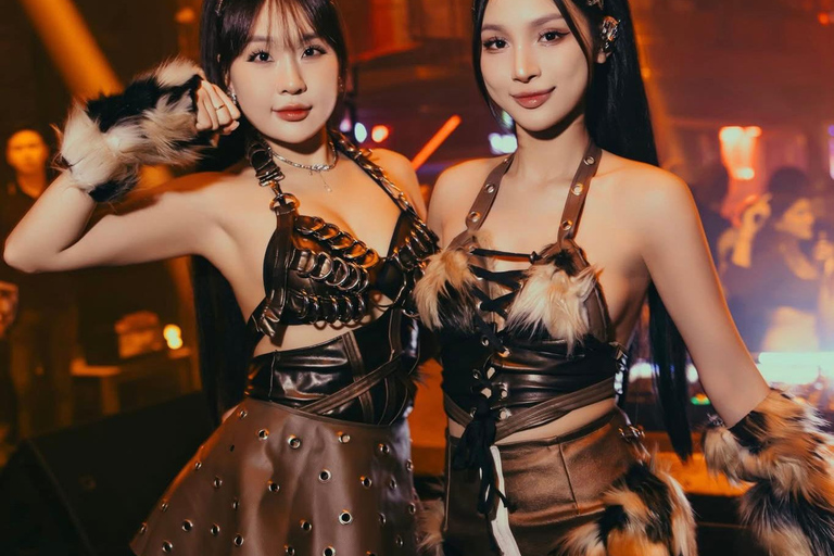 Hanoi Nightlife Bar Crawl: Music, Drinks & Good Vibes