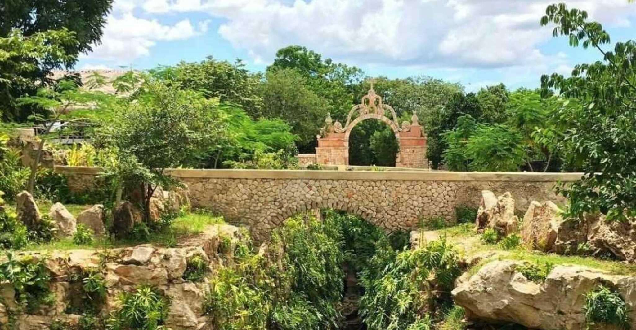 Hacienda & Cenote Mucuyche - Housity