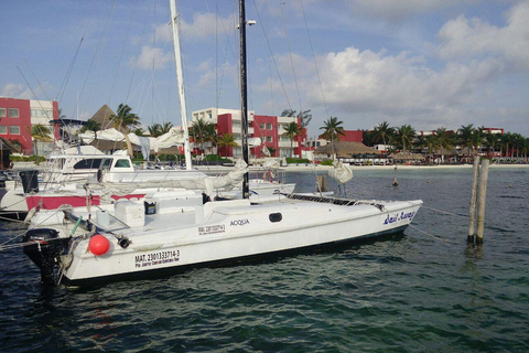 Riviera Maya:Catamaran to Isla Mujeres with lunch & open bar