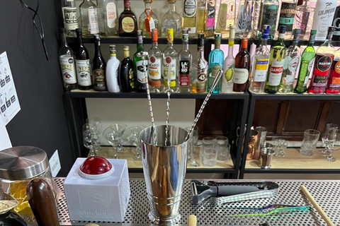 Bogota: Cocktail-Making Class at Instituto del Cóctel