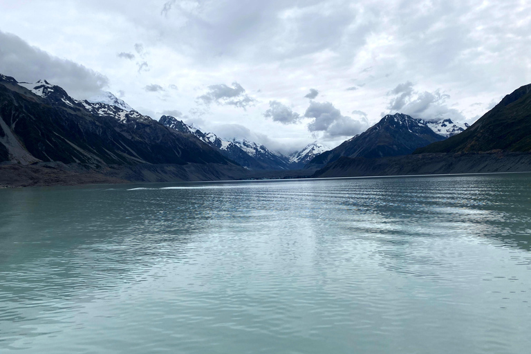 From Christchurch: Private 3-Day Mt Cook with accommodation