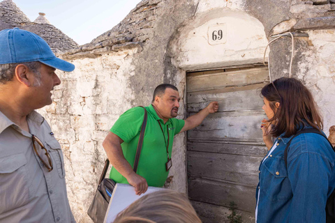 Alberobello: Walking Tour among Trulli Houses with a Local English Tour