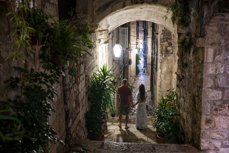Dubrovnik: Private Old Town & Waterfront Photoshoot Standard: 20 photos | 30 mins