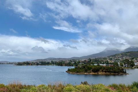 Excursão a pé pelo património de Hobart e cruzeiro ao farol de Iron Pot