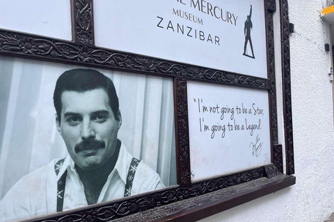 ZANZIBAR: Stone Town, snorkling + sjöstjärnor och havssköldpaddorVIKTIGT: TRANSFER INGÅR INTE I DET ALTERNATIV DU VÄLJER