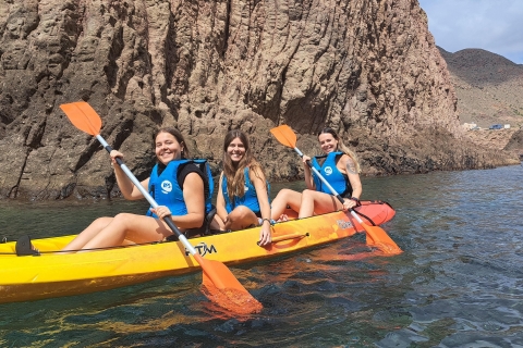 Cabo de Gata: wycieczka kajakiem i snorkelingiem w parku przyrody