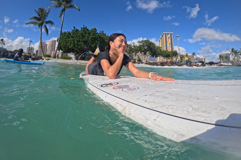 Waikiki:1e klas surfles 90min Geen ervaring nodig