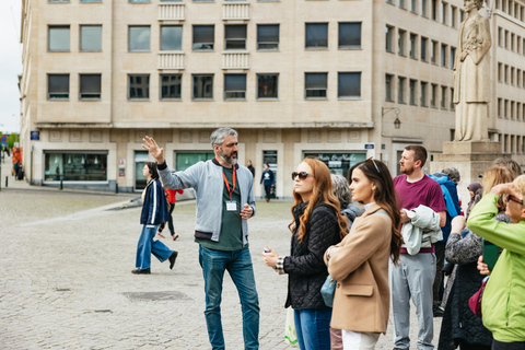 Bruxelles: Tour a piedi e degustazione dei punti salienti della cittàBruxelles: Tour a piedi della città e degustazione di prodotti alimentari