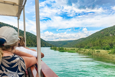 Dagtocht vanuit Split: Krka-watervallen & wijnproeverij