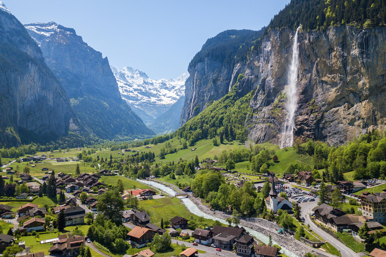 Privat förare: Zürich till Interlaken, Lauterbrunnen &amp; tillbaka