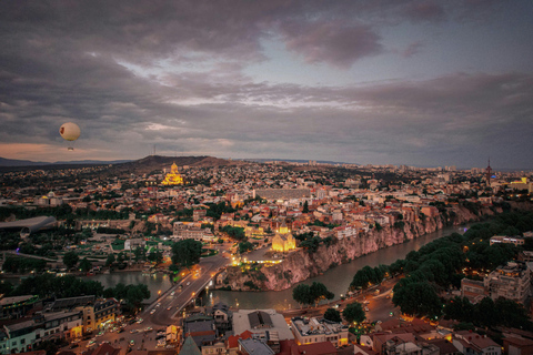 Tiflis: tour de la ciudad histórica y moderna con 2 viajes en teleférico