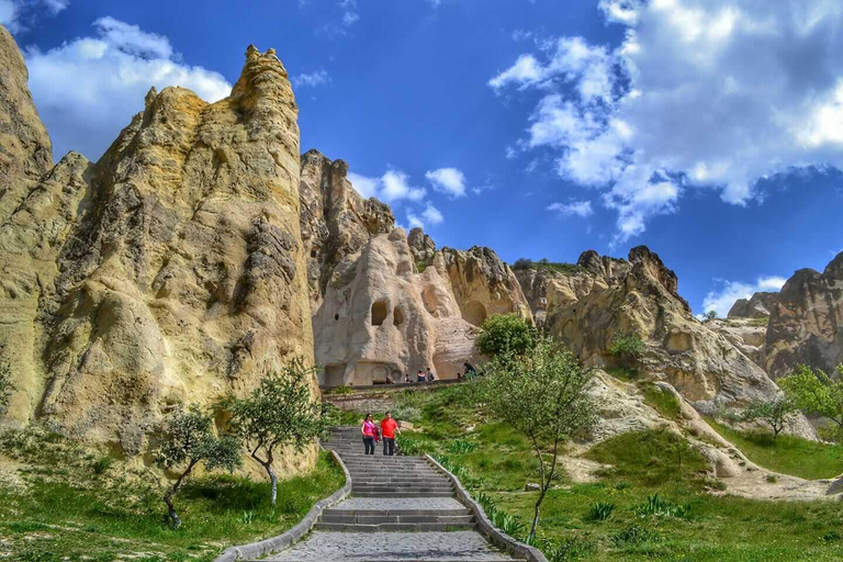 ¡Excursión de 2 días a Capadocia con almuerzo!Excursión de 2 días a Capadocia con almuerzo y entradas