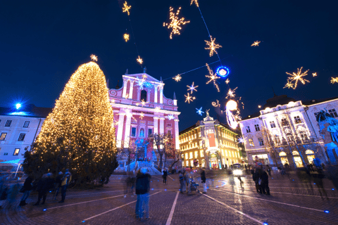 从里雅斯特出发：卢布尔雅那和圣诞魔法 - 导游陪同的巴士之旅