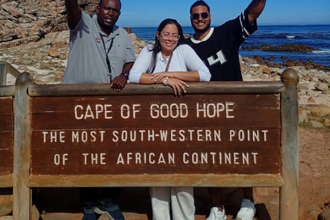 Simon's Town: Guided Tour with Penguin Viewing & Cape Point
