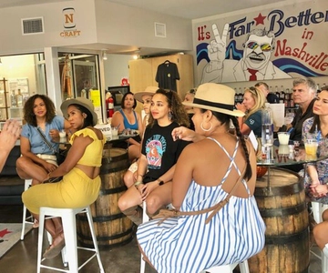 Nashville: Taste of Nashville Food and Sightseeing Van Tour